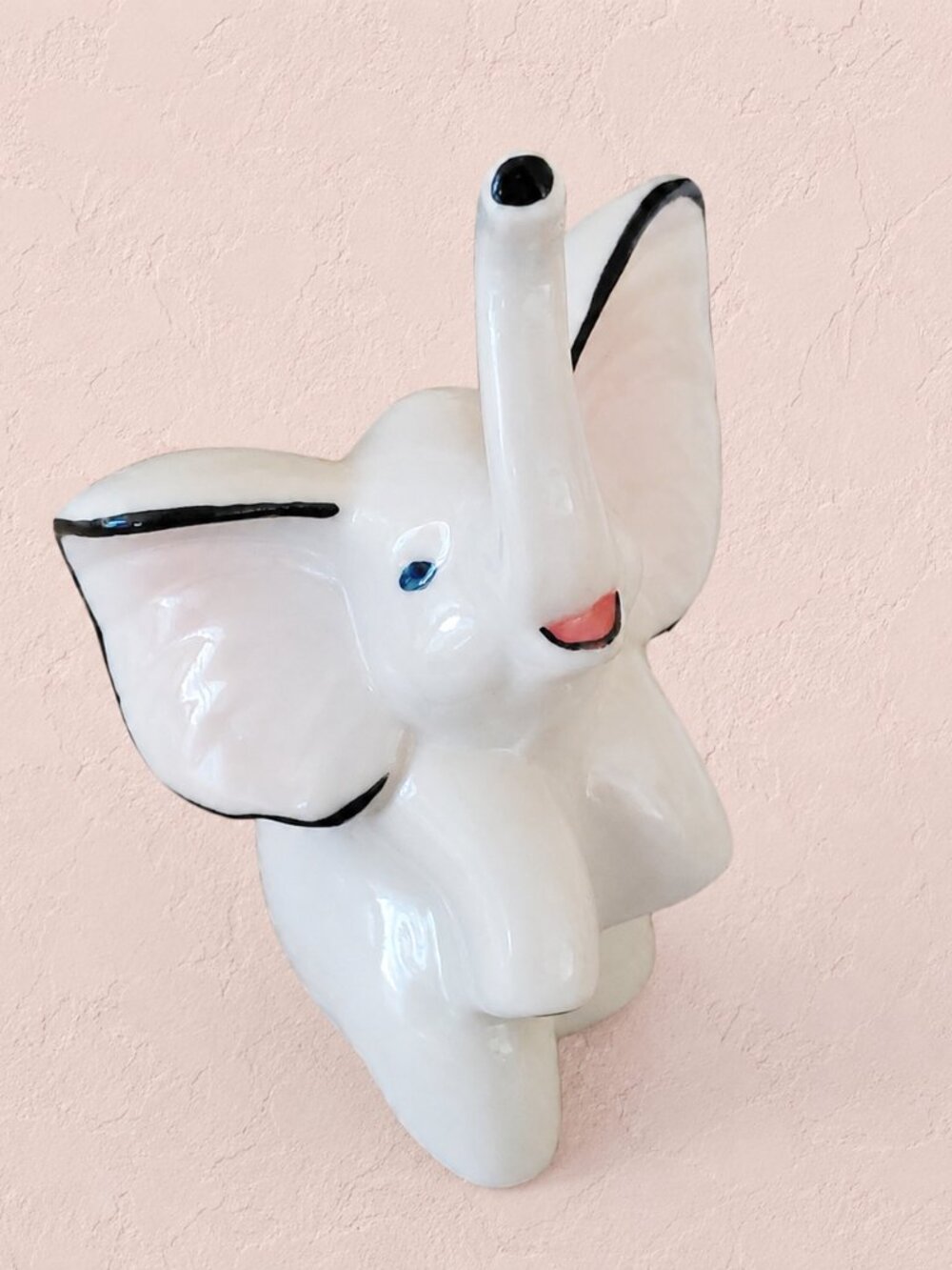 Elephant Ring Holder